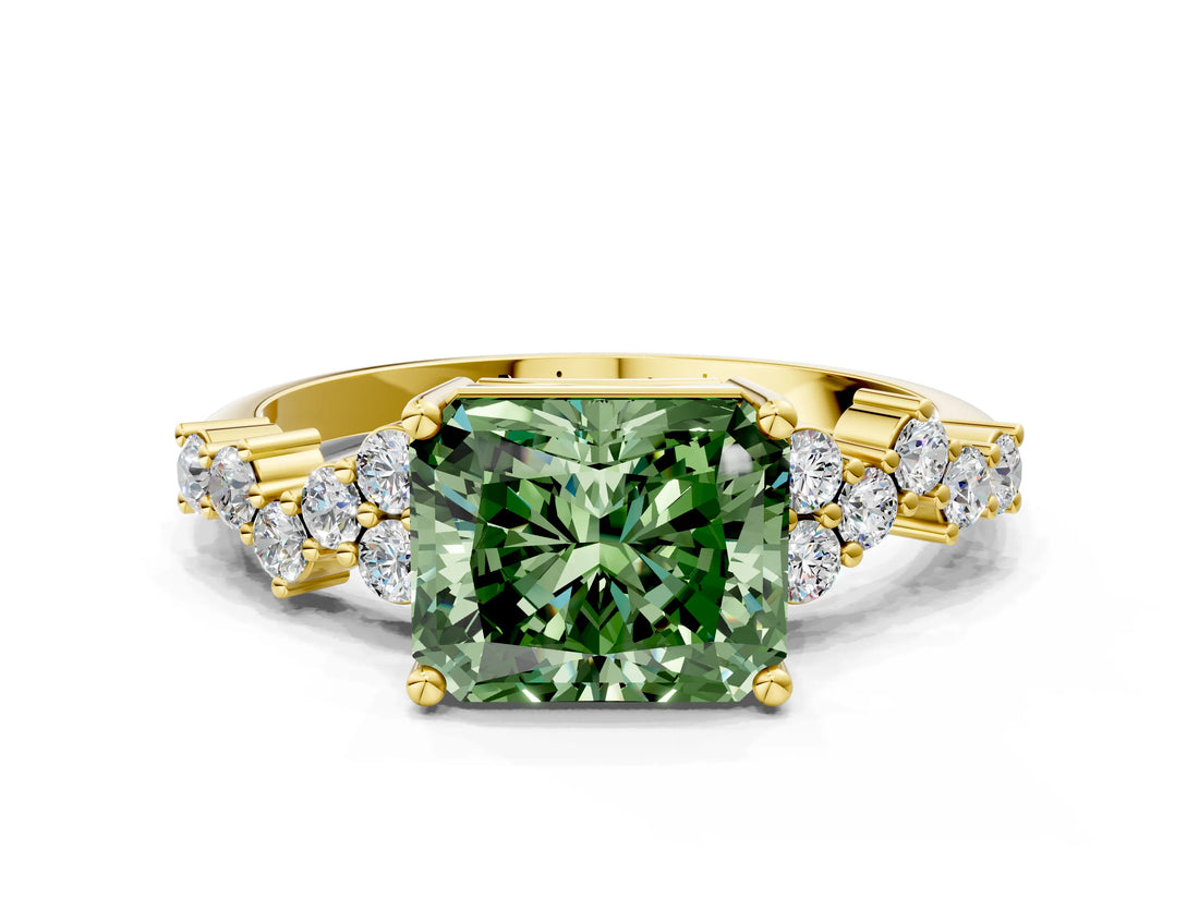 Yellow gold Fancy Green Radiant Cut Diamond Cluster Pavé Band with Four-Prong Setting_3