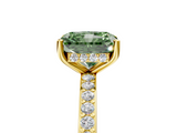 Yellow gold Fancy Green Radiant  Cut Diamond Pavé Band Ring with Four-Prong Setting_27