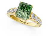 Yellow gold Fancy Green Radiant  Cut Diamond Pavé Band Solitaire with Four-Prong Setting_4
