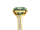 Yellow gold Fancy Green Radiant  Solitaire Pavé Band with Four-Prong Setting_50