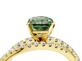 Yellow gold Fancy Green Radiant  Solitaire Twist Band with Pavé Setting and Four-Prong Setting_119
