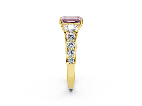 Yellow gold Fancy Pink Emerald Cut Brilliant Diamond Pavé Band with Six-Prong Setting_2