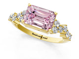 Yellow gold Fancy Pink Emerald Cut Diamond Cluster Pavé Band with Four-Prong Setting_4