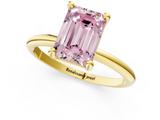 Yellow gold Fancy Pink Emerald  Solitaire Diamond Ring with 4-Prong Setting on a Classic Band_4