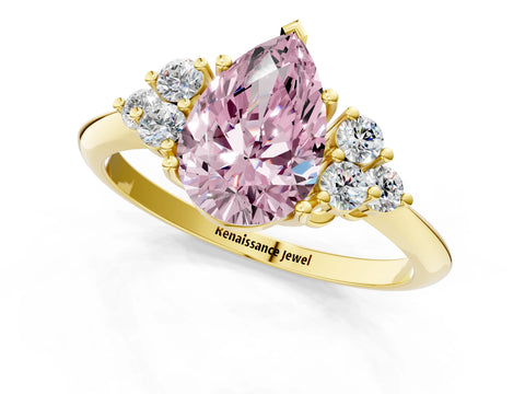 Yellow gold Fancy Pink Pear Cut Cut Diamond Cluster Ring with Solitaire Band and Four-Prong Setting_1