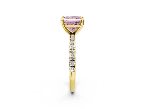 Yellow gold Fancy Pink Princess Cut Diamond Brilliant Solitaire Ring with Pavé Band and Four-Prong Setting_2