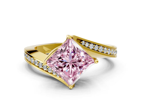 Yellow gold Fancy Pink Princess Cut Solitaire Diamond Twist Band with Pavé Setting and Four-Prong Setting