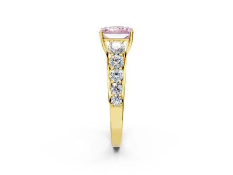 Yellow gold Fancy Pink Radiant Cut Brilliant Diamond Pavé Band with Six-Prong Setting_2