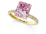 Yellow gold Fancy Pink Radiant  Diamond Pavé Band with Six-Prong Setting_32