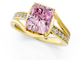 Yellow gold Fancy Pink Radiant  Solitaire Diamond Ring with Split Shank and Prong Setting_42