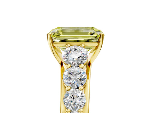 Yellow gold Fancy Yellow Emerald Cut Brilliant Diamond Pavé Band with Six-Prong Setting_5