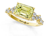 Yellow gold Fancy Yellow Emerald Cut Diamond Cluster Pavé Band with Four-Prong Setting_4