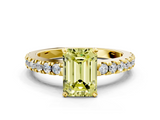 Yellow gold Fancy Yellow Emerald  Solitaire Diamond with Pavé Band and Four-Prong Setting_32