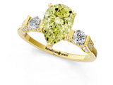 Yellow gold Fancy Yellow Pear Cut Brilliant Three-Stone Pave Band with Four-Prong Setting_1