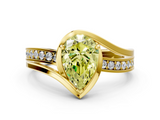 Yellow gold Fancy Yellow Pear  Solitaire Diamond Ring with Split Shank and Prong Setting_63