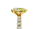 Yellow gold Fancy Yellow Pear  Solitaire Pavé Band with Four-Prong Setting_157