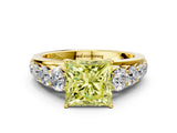 Yellow gold Fancy Yellow Princess Cut Brilliant Diamond Pavé Band with Six-Prong Setting_12