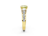 Yellow gold Fancy Yellow Princess Cut Brilliant Diamond Pavé Band with Six-Prong Setting_2