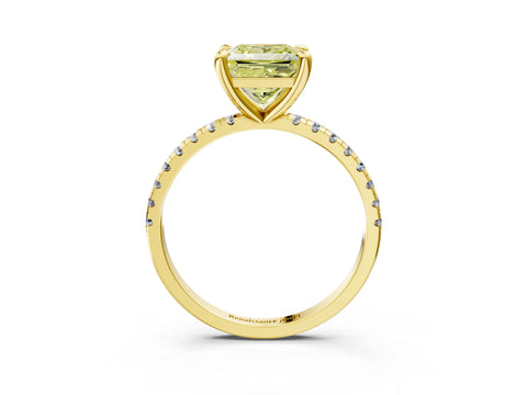 Yellow gold Fancy Yellow Princess Cut Diamond Brilliant Solitaire Ring with Pavé Band and Four-Prong Setting_3