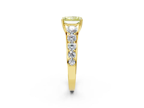 Yellow gold Fancy Yellow Radiant Cut Brilliant Diamond Pavé Band with Six-Prong Setting_2