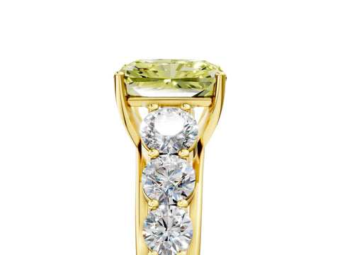 Yellow gold Fancy Yellow Radiant Cut Brilliant Diamond Pavé Band with Six-Prong Setting_5