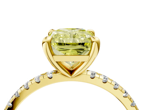 Yellow gold Fancy Yellow Radiant Cut Diamond Brilliant Solitaire Ring with Pavé Band and Four-Prong Setting_4