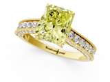 Yellow gold Fancy Yellow Radiant  Cut Diamond Pave Band with Four-Prong Setting_38