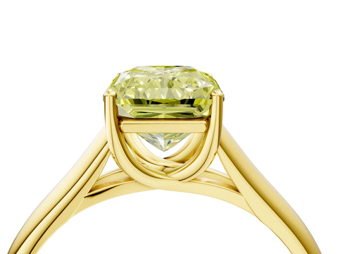 Yellow gold Fancy Yellow Radiant Cut Solitaire Engagement Ring with Tapered Band and Four-Prong Setting_7