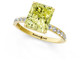 Yellow gold Fancy Yellow Radiant  Diamond Pavé Band with Six-Prong Setting_52