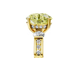 Yellow gold Fancy Yellow Round Cut Brilliant Three-Stone Pave Band with Four-Prong Setting_5