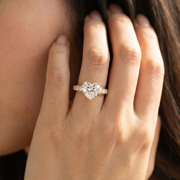 Yellow gold Heart Brilliant Diamond Pavé Band with Six-Prong Setting