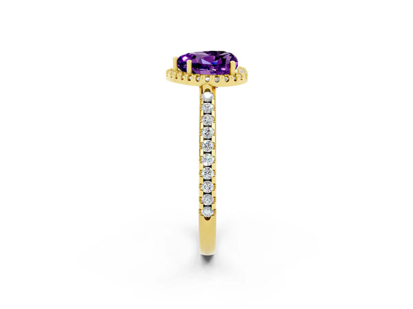 Yellow gold Heart Cut Amethyst Pavé Halo Ring with Four-Prong Setting