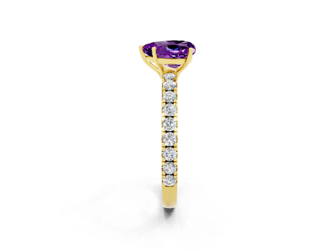 Yellow gold Heart Cut Amethyst Pavé Solitaire Engagement Ring with Four-Prong Setting_14