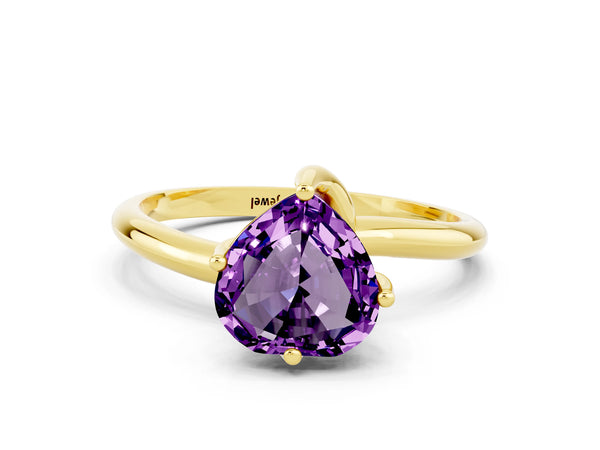 Yellow gold Heart Cut Amethyst Solitaire Engagement Ring with Four-Prong Setting and Classic Band