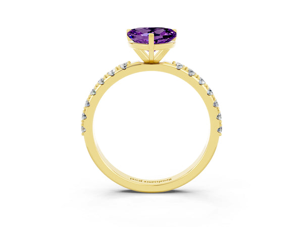 Yellow gold Heart Cut Amethyst Solitaire Pavé Band with Four-Prong Setting