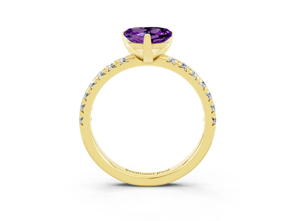Yellow gold Heart Cut Amethyst Solitaire Pavé Engagement Ring with Round Band and Prong Setting