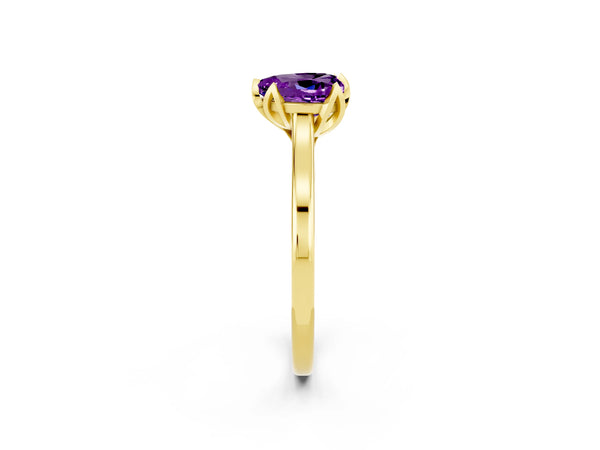 Yellow gold Heart Cut Amethyst Solitaire Ring with Flower Prong Setting and Classic Band