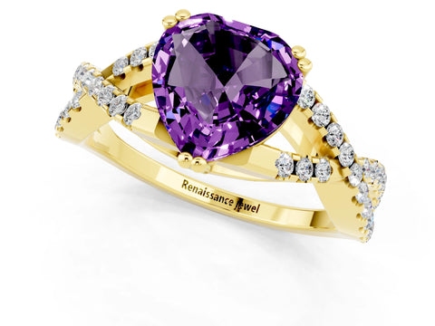 Yellow gold Heart Cut Amethyst Solitaire Ring with Four-Prong Setting and Twisted Pavé Band_1