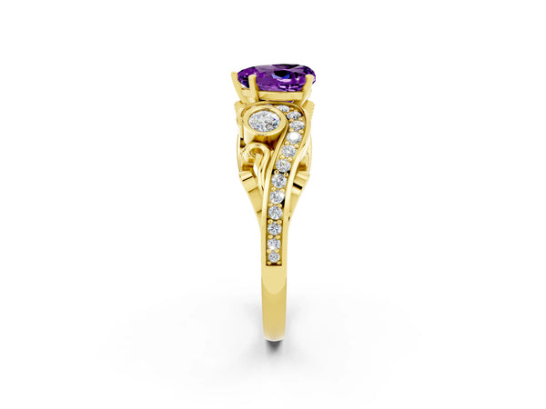 Yellow gold Heart Cut Amethyst Solitaire Ring with Milgrain Pavé Band and Four-Prong Setting