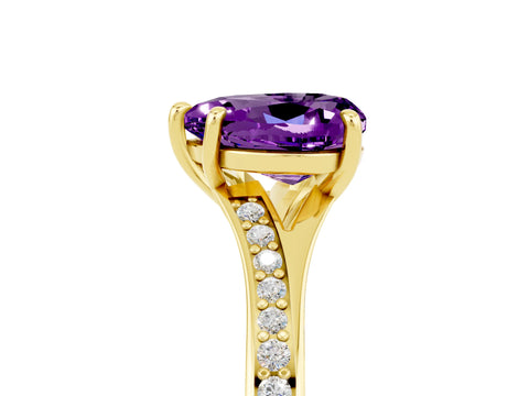 Yellow gold Heart Cut Amethyst Solitaire Ring with Pavé Band and Prong Setting_5