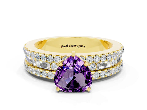 Yellow gold Heart Cut Amethyst Solitaire Ring with Pavé and Channel Set Band