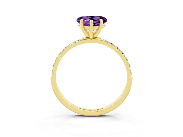 Yellow gold Heart Cut Amethyst Solitaire Ring with Round  Pavé Band and Prong Setting