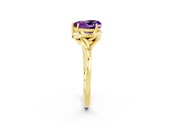 Yellow gold Heart Cut Amethyst Solitaire Ring with Twist Band and Four-Prong Setting