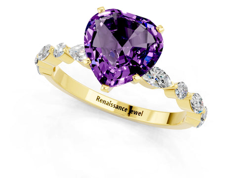 Yellow gold Heart Cut Amethyst Solitaire with Side Stones on a Pavé Band and Four-Prong Setting_1