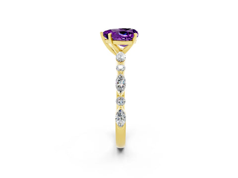 Yellow gold Heart Cut Amethyst Solitaire with Side Stones on a Pavé Band and Four-Prong Setting_2
