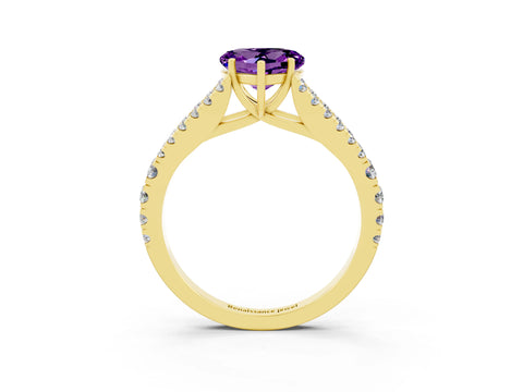 Yellow gold Heart Cut Amethyst Split Shank Pavé Engagement Ring with Four-Prong Setting_15