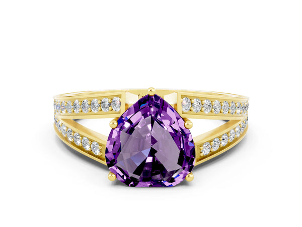 Yellow gold Heart Cut Amethyst Split Shank Ring with Pavé Band and Four-Prong Setting