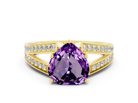 Yellow gold Heart Cut Amethyst Split Shank Ring with Pavé Band and Four-Prong Setting