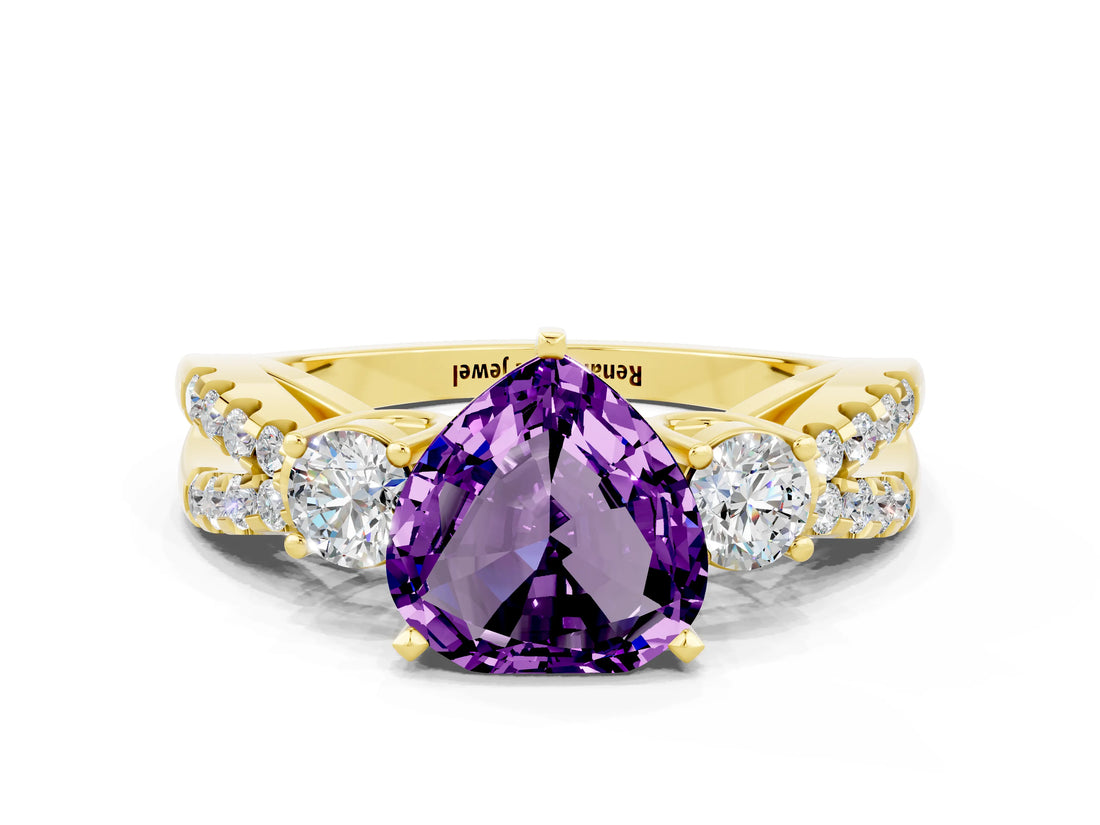 Yellow gold Heart Cut Amethyst Three-Stone Ring with Pavé Split Shank and Four-Prong Setting