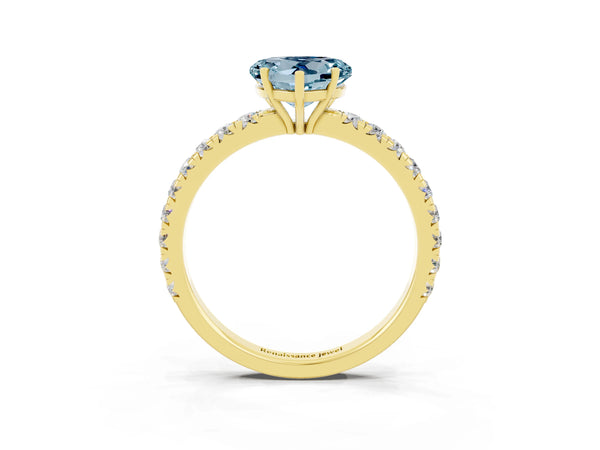 Yellow gold Heart Cut Aquamarine Pavé Solitaire Engagement Ring with Four-Prong Setting